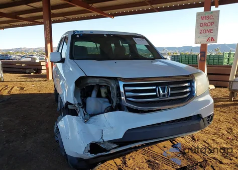2014 Honda Pilot Ex z USA, uszkodzony, nr VIN 5FNYF3H42EB013092